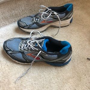 Men’s Brooks Running shoes -model: ghost